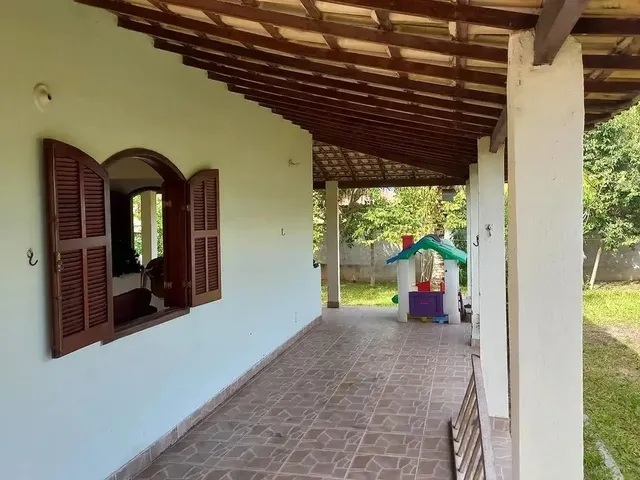 Imagem: Linda Casa em Condomínio Frente a Praia