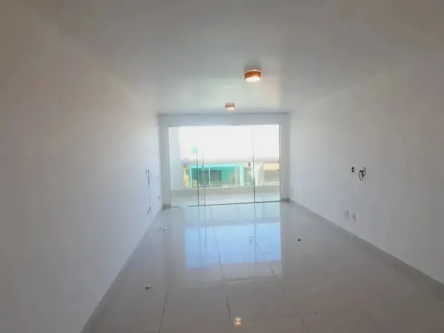 Imagem 3: Apartamento para Venda em Macaé, Praia do Pecado, 3 Dormitórios, 1 Suíte, 3 Banheiros