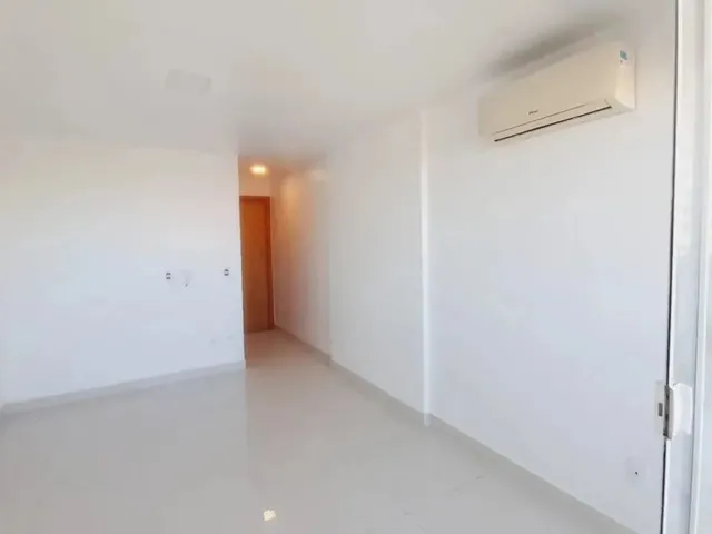 Imagem 13: Apartamento para Venda em Macaé, Praia do Pecado, 3 Dormitórios, 1 Suíte, 3 Banheiros