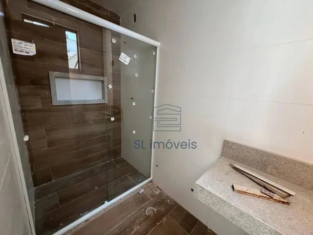 Imagem 4: Casa Duplex (Fundos) com 3 Quartos (1 Suíte) e Terraço Gourmet À Venda no Village, Rio