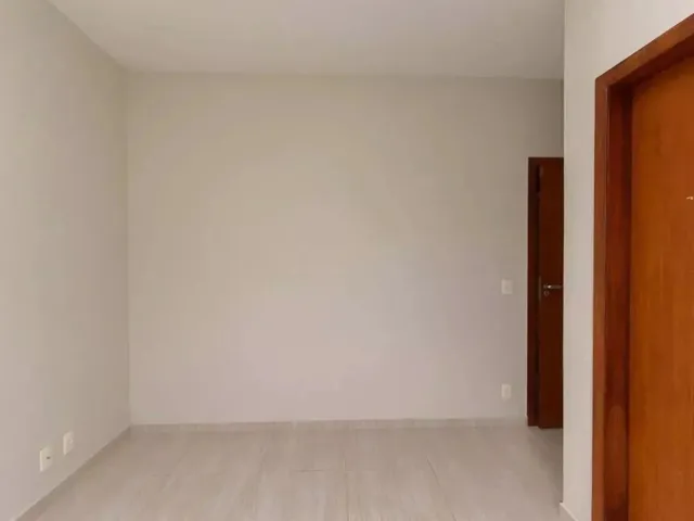 Imagem 2: Casa para Venda em Macaé, Granja dos Cavaleiros, 2 Dormitórios, 2 Suítes, 2 Banheiros