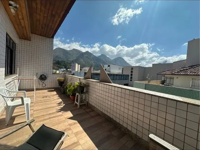 Imagem: Cobertura no Centro de Friburgo