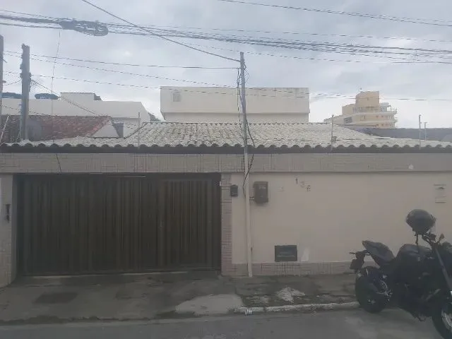 Imagem: Casa Linear no Centro com 2 Suítes para