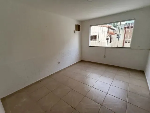 Imagem 3: Casa Linear no Centro com 2 Suítes para Venda