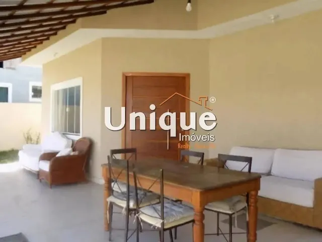 Imagem: Linda Casa em Condomínio com 3 Quartos