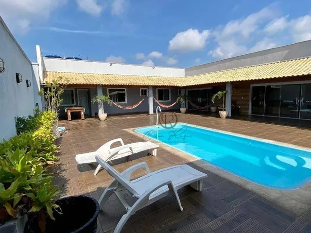 Imagem: Casa com Porteira Fechada À Venda por R$