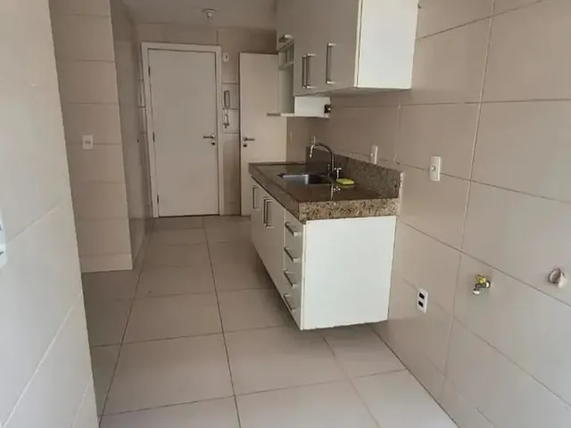 Imagem 2: Ótimo Apartamento com 3 Quartos À Venda, com Área de 110M2, na Praia dos Cavaleiros
