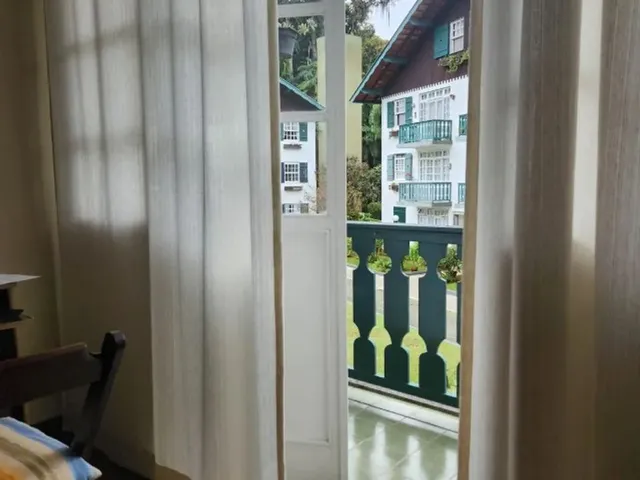 Imagem: Apartamento de 2 Quartos com Varanda em