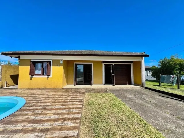 Imagem: Casa de 3 Dormitórios À Venda - Xangri-Lá