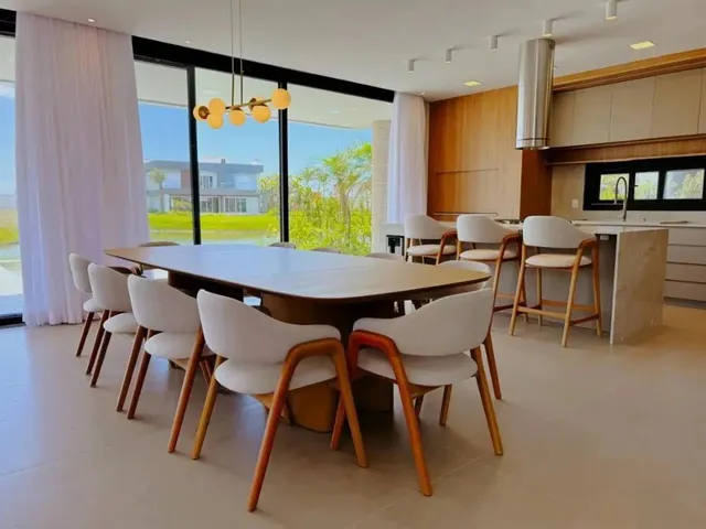 Imagem 2: Casa Nova com 05 Suítes À Venda em Capão da Canoa - Condomínio Costa Serena Ref