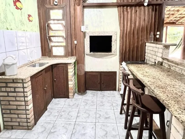Imagem 13: Casa Rústica e Muito Aconchegante, 4 Dormitórios a Poucos Metros do Mariscal