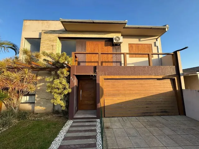 Imagem 1: Casa Mobiliada 4 Dormitórios com Espaço Gourmet Igra Norte, Torres/Rs