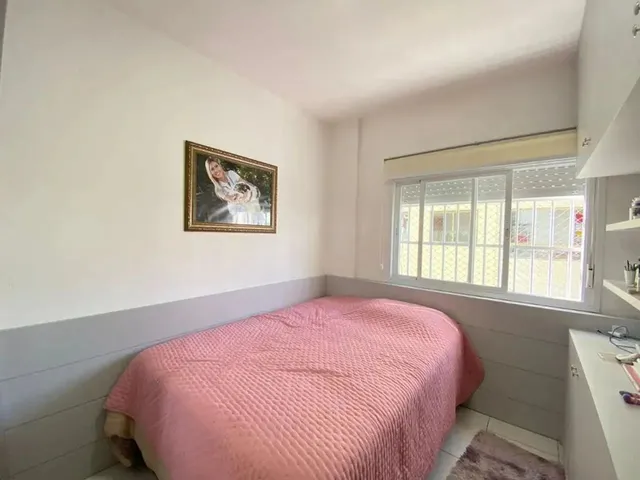 Imagem 3: Apto 03 Quartos, Suíte, +150M², Mobiliado, Leste/Norte, Box para Carro. Sacada De
