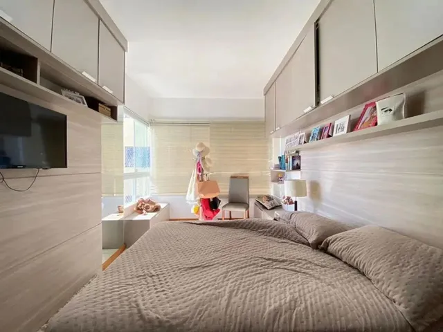 Imagem 11: Apto 03 Quartos, Suíte, +150M², Mobiliado, Leste/Norte, Box para Carro. Sacada De
