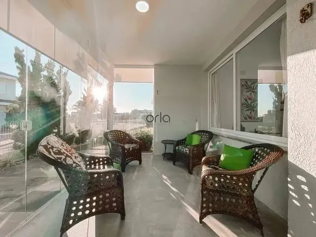 Imagem 2: Casa com Piscina no Condominio Riviera com 4 Suítes em Xangri-La. Ref: Ca0147