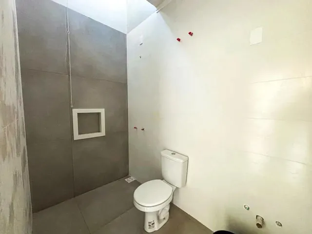 Imagem 8: À Venda: Casa Geminada C/ Amplo Pátio em Rua Sem Saída| 64M² (Nova