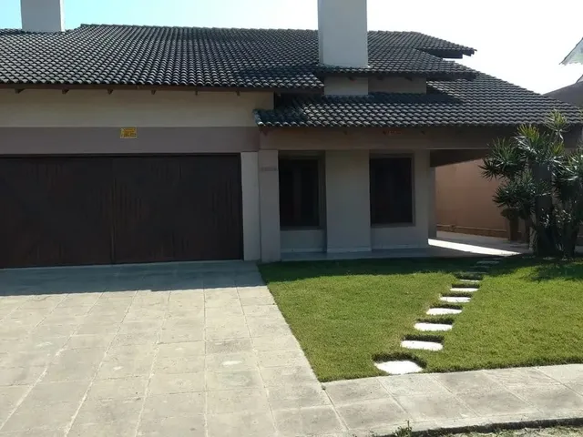 Imagem: Casa Padrão Próxima do Mar, Centro Imbé