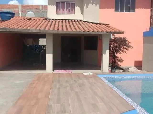 Imagem: Casa de 4 Quartos e 4 Banheiros para Temporada