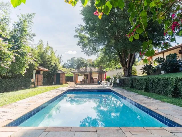 Imagem: Casa com 4 Dormitórios, Sendo 2 Suítes