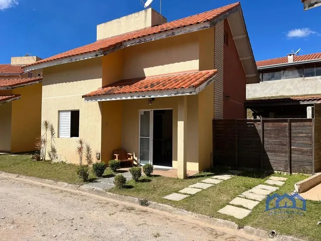 Imagem: Chalé com 4 Quartos e 2 Banheiros À Venda