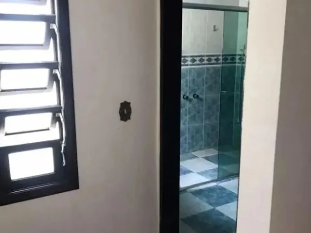 Imagem 3: Sobrado À Venda em Cotia, Jardim Leonor, com 4 Quartos, com 172 M²