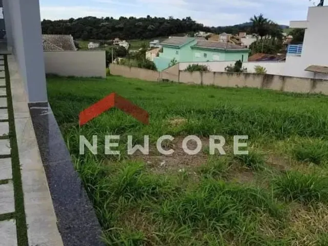 Imagem: Lote em Condomínio em Rua Aurélio Bueno