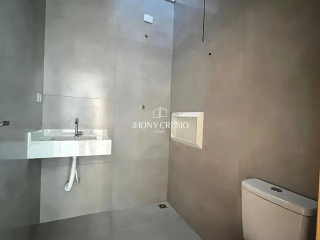 Imagem 7: Casa com 3 Quartos Sendo 1 Suíte e Espaço Gourmet. Maringá
