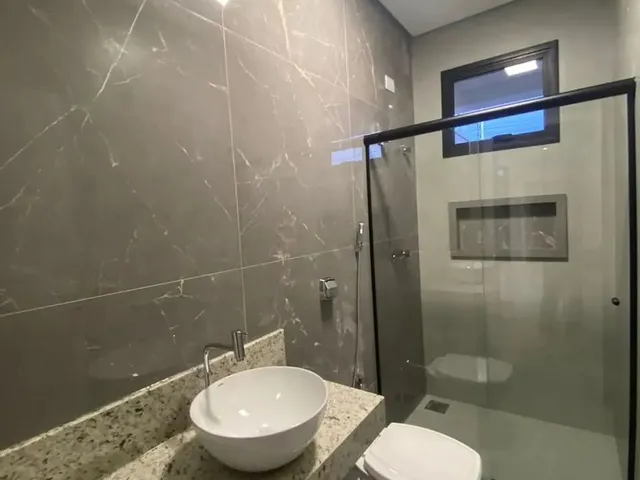 Imagem 16: Casa À Venda em Maringá, Jardim Munique, com 3 Suítes, com 150 M²