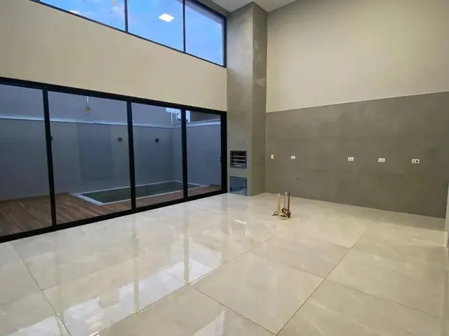 Imagem 4: Casa À Venda em Maringá, Jardim Munique, com 3 Suítes, com 150 M²