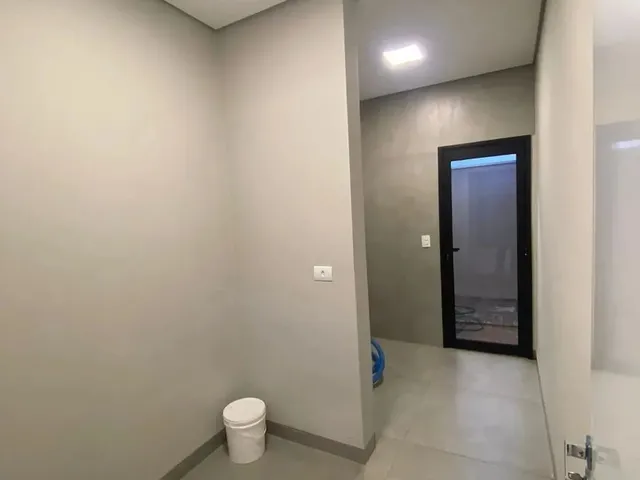 Imagem 2: Casa À Venda em Maringá, Jardim Munique, com 3 Suítes, com 150 M²