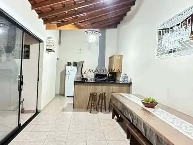 Imagem 4: Casa À Venda em Parque Residencial Tuiuti, Maringá - Pr