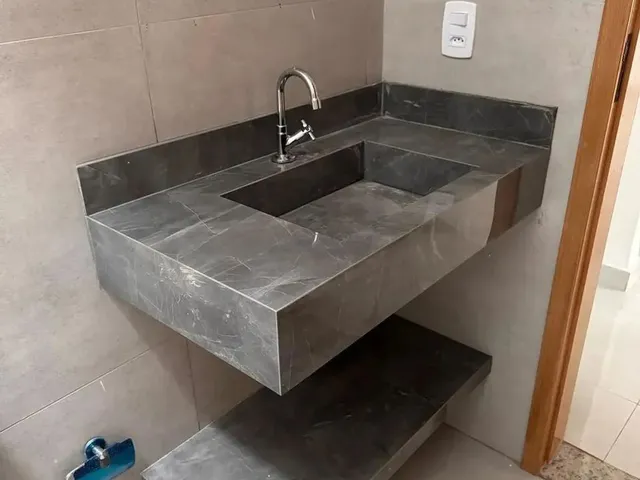 Imagem 3: Casa À Venda em Sarandi, Centro, com 2 Quartos, com 55 M²
