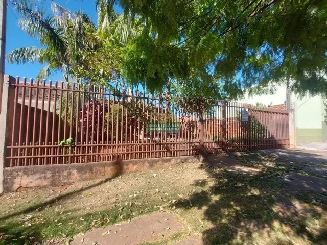 Imagem 13: Casa À Venda em Maringá, Jardim São Clemente, com 3 Quartos, com 100 M²