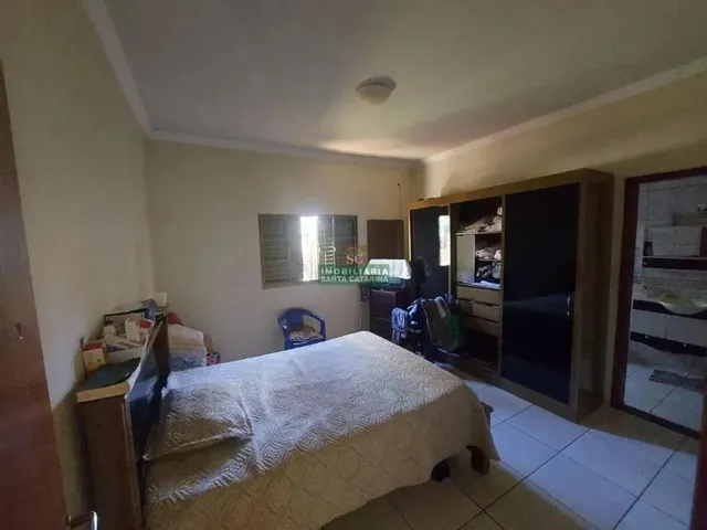 Imagem 2: Casa À Venda em Maringá, Jardim São Clemente, com 3 Quartos, com 100 M²