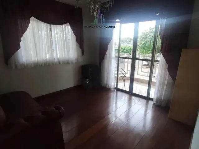 Imagem 2: Casa À Venda em Maringá, Jardim Alvorada, com 3 Suítes, com 210 M²