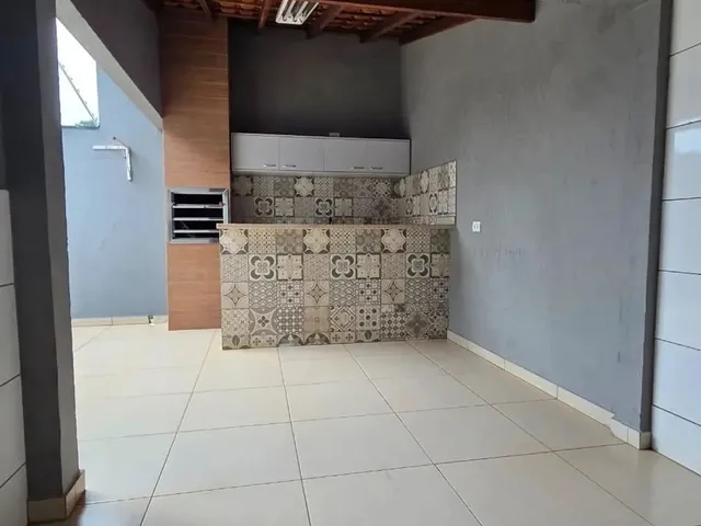 Imagem 1: Casa À Venda em Maringá, Zona 31, com 3 Quartos, com 105 M²