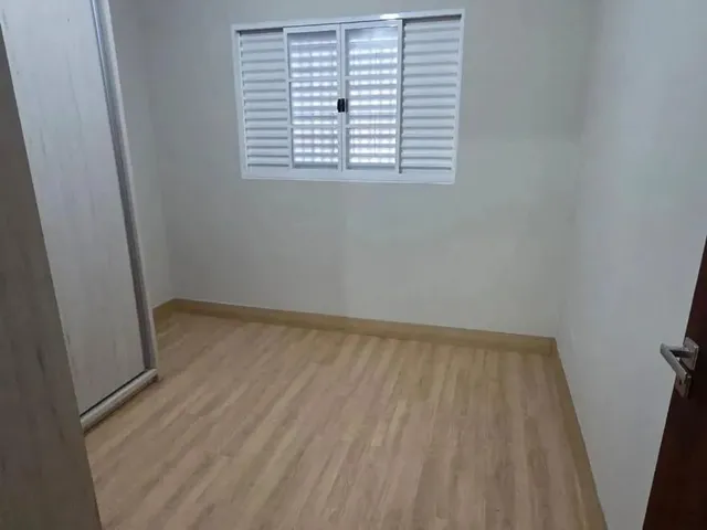 Imagem 9: Casa À Venda em Maringá, Zona 31, com 3 Quartos, com 105 M²