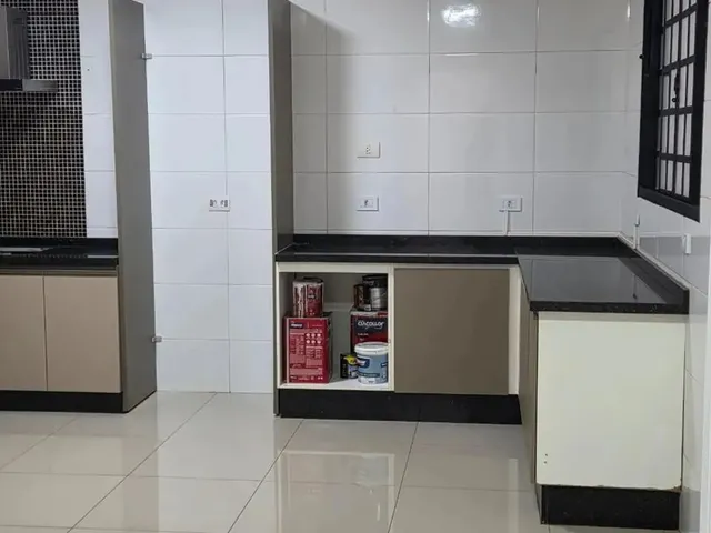 Imagem 3: Casa À Venda em Maringá, Zona 31, com 3 Quartos, com 105 M²