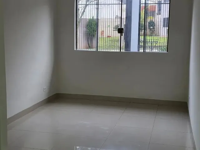 Imagem 8: Casa À Venda em Maringá, Zona 31, com 3 Quartos, com 105 M²