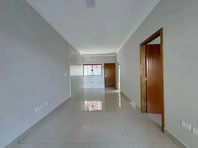 Imagem 5: Casa À Venda em Maringá no Conjunto Habitacional Requião com 3 Quartos