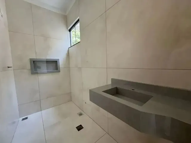 Imagem 4: Casa À Venda em Maringá no Conjunto Habitacional Requião com 3 Quartos