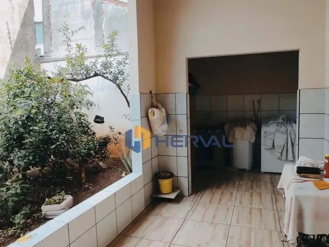 Imagem 6: Casa com 3 Quartos À Venda, 200 M² por R$ 650.000,00 - Jardim América - Maringá/Pr