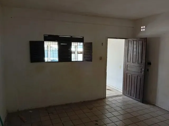 Imagem 2: Casa com Dois Quartos em Mangabeira 4