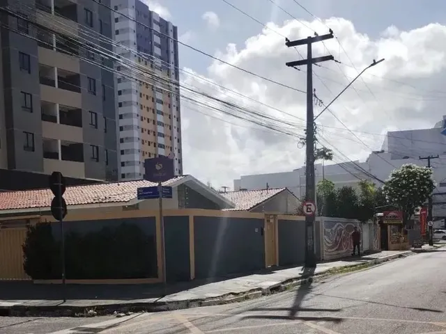 Imagem 1: Casa para Alugar em Manaíra com 4 Quartos