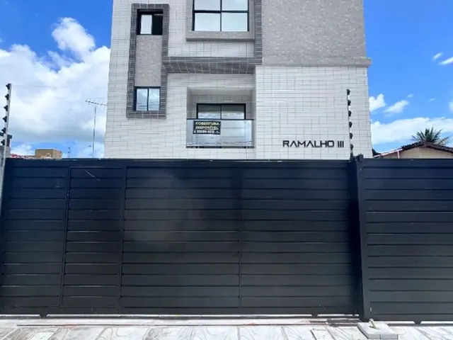 Imagem 1: Apartamento Muito Ventilado, Vista Ampla em Bancários (3 Ruas) - com Elevador