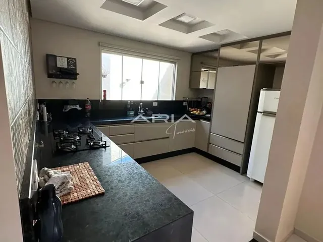 Imagem 2: Casa Sobrado com 3 Dormitórios Disponível a Venda no Jd Montecatine em Cambé