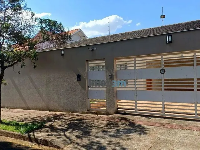 Imagem: Casa com 4 Dormitórios À Venda, 251 M²