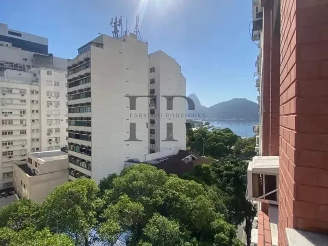 Imagem: Alugo Apartamento com 2 Quartos em Botafogo