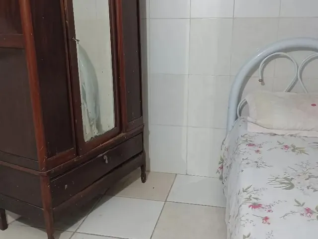 Imagem 2: Quarto Solteiro Quarto com aluguel por R$950 /mês