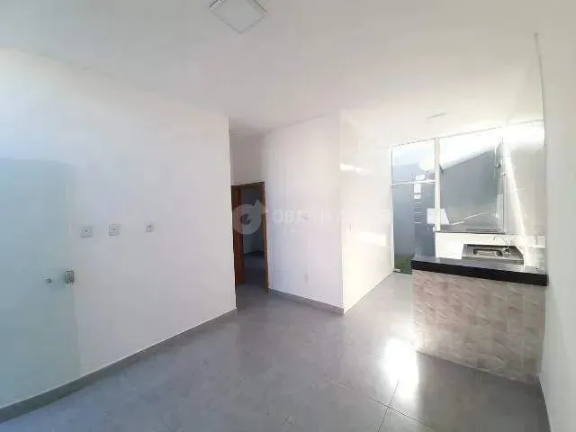 Imagem: Casa para Aluguel, 2 Quartos, 1 Suíte